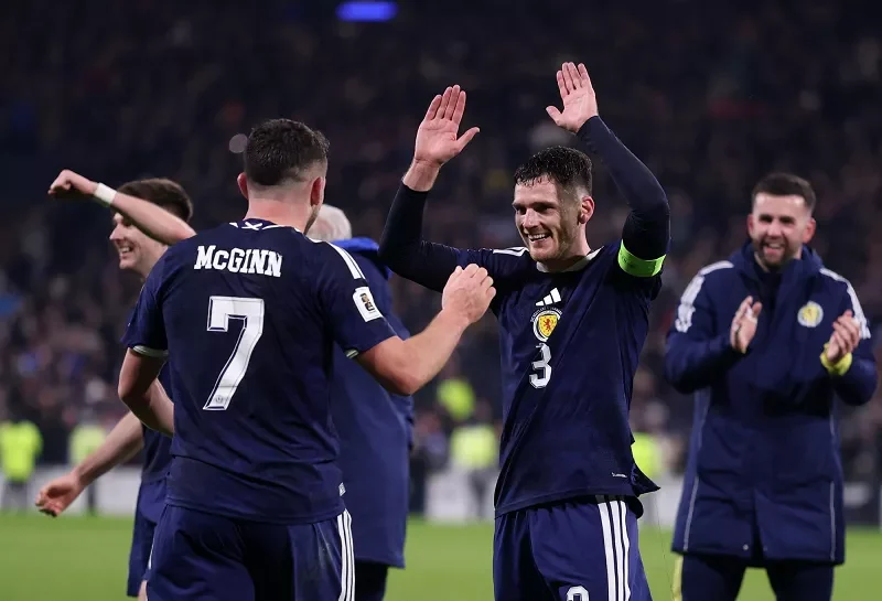 Brazil dễ dàng vượt qua Scotland
